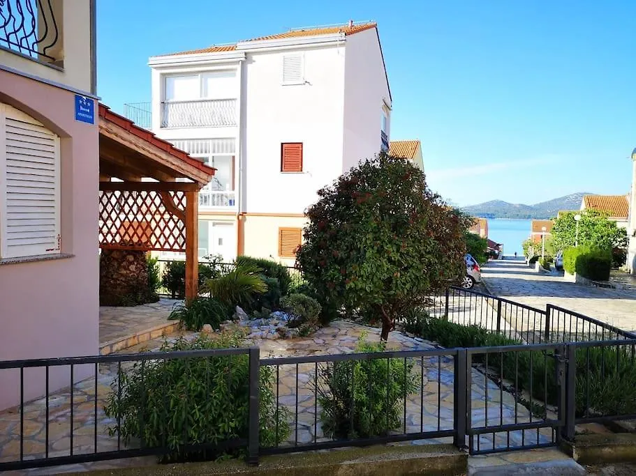 Apartmani Kovacicek 6 Biograd Na Moru 0*,  Croatia