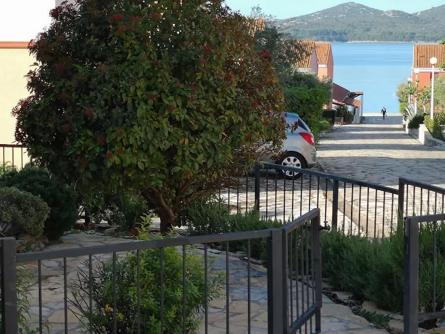 Apartment Apartmani Kovacicek 6 Biograd Na Moru Croatia