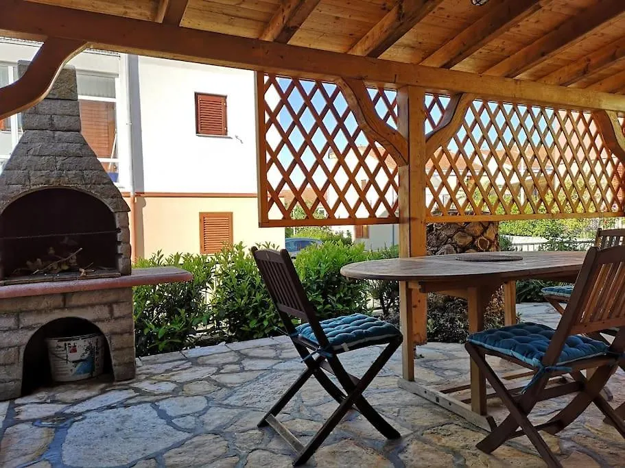 Apartmani Kovacicek 6 Biograd Na Moru